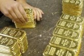 کاهش قیمت طلا در واکنش به رشد دلار کاهش قیمت طلا در واکنش به رشد دلار