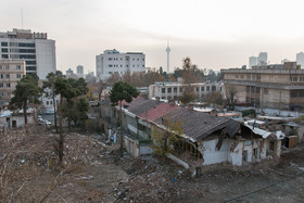 خانه های تخریب شده در محدوده کوی کارخانه بعد از صدور حکم تخلیه املاک اطراف دانشگاه