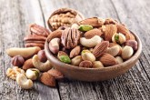 ردپای افغانستانی‌ها در گرانی آجیل شب یلدا
