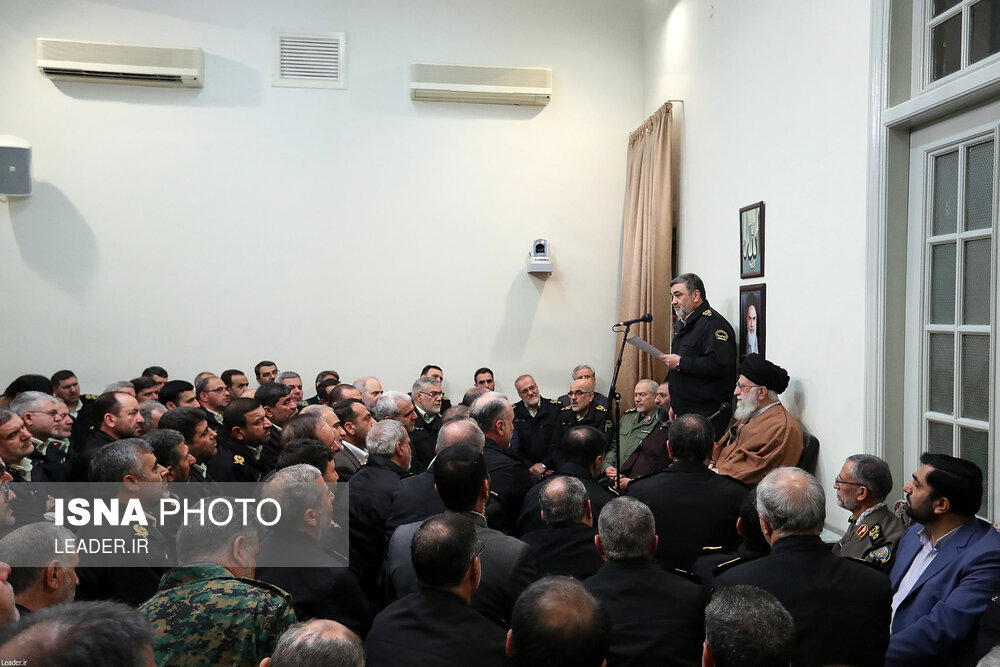 دیدار جمعی از فرماندهان و مسئولان نیروی انتظامی با مقام معظم رهبری