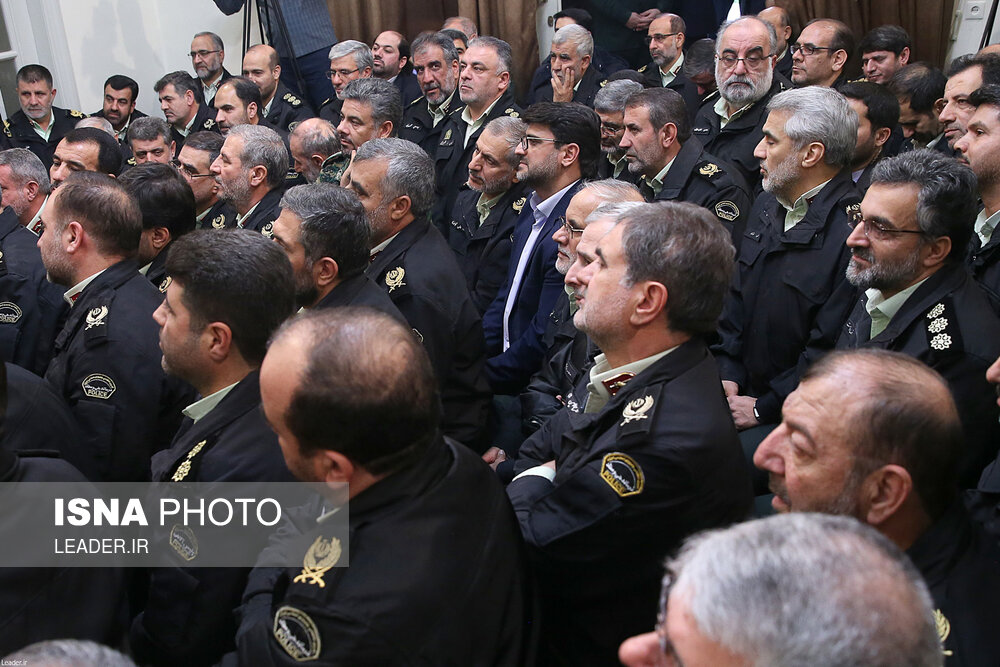 دیدار جمعی از فرماندهان و مسئولان نیروی انتظامی با مقام معظم رهبری