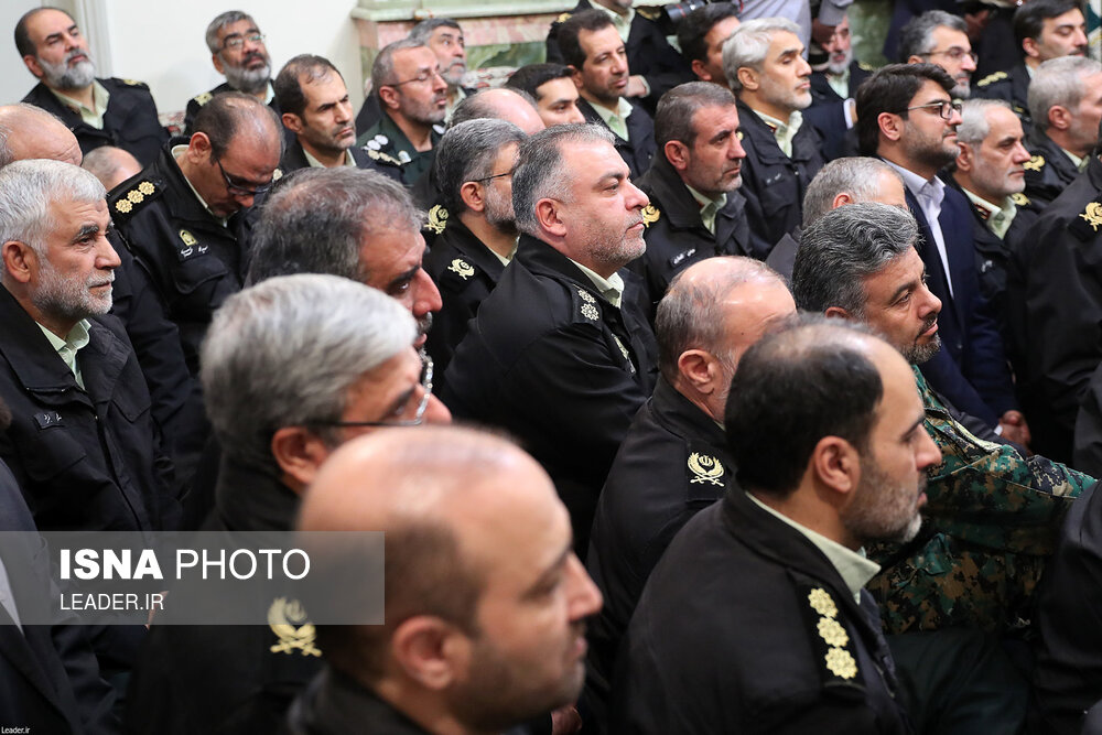 دیدار جمعی از فرماندهان و مسئولان نیروی انتظامی با مقام معظم رهبری