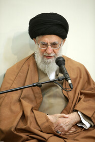 دیدار جمعی از فرماندهان و مسئولان نیروی انتظامی با مقام معظم رهبری