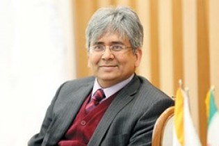 مطالبات پتروشیمی ایران را به روپیه می پردازیم