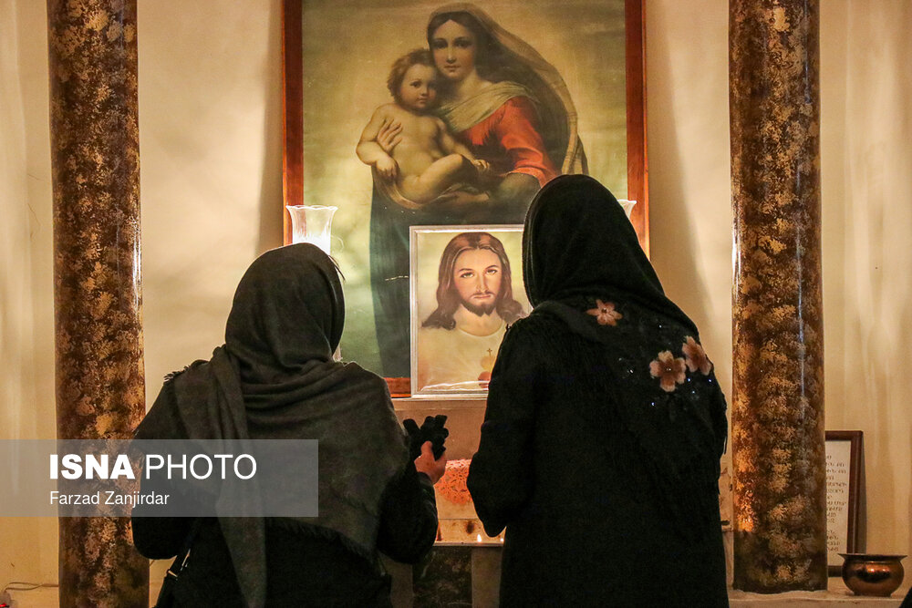 مراسم جشن سال نو مسیحی ارامنه در کلیسای مسروپ مقدس اراک