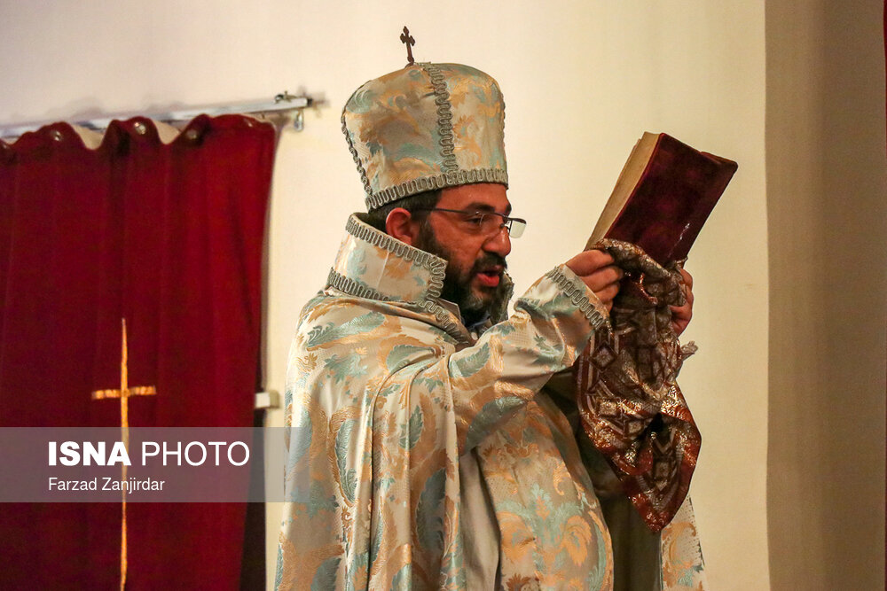 مراسم جشن سال نو مسیحی ارامنه در کلیسای مسروپ مقدس اراک