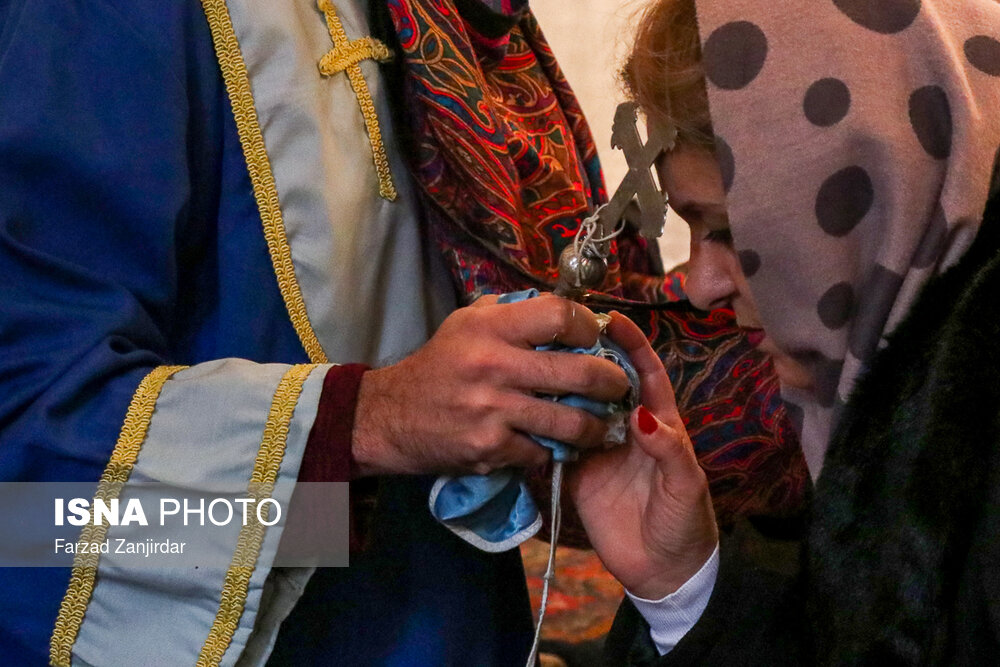مراسم جشن سال نو مسیحی ارامنه در کلیسای مسروپ مقدس اراک