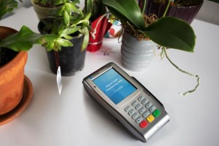 مردم خواهان اجباری شدن نصب کارتخوان در مطب پزشکان شدند