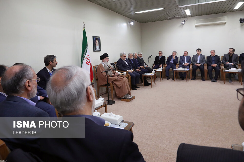 دیدار مسئولان و محققان ستاد توسعه علوم شناختی با مقام معظم رهبری