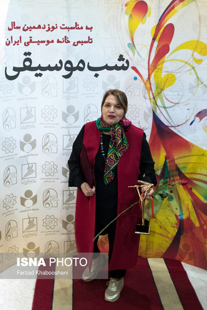 سیمین غانِم در جشن نوزده سالگی خانه موسیقی