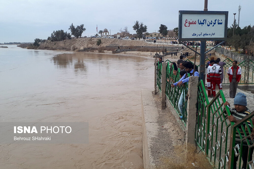 ورود آب به تالاب هیرمند