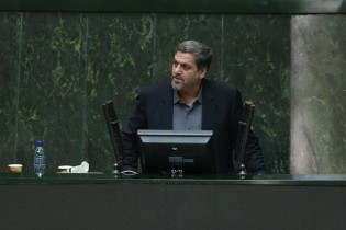 انتقاد کواکبیان به جلوگیری از تشییع پوران شریعت رضوی در حسینیه ارشاد