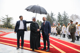 مراسم استقبال رسمی روحانی از نخست وزیر ارمنستان