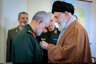 مشروح بیانات رهبر معظم انقلاب در مراسم اعطای نشان عالی ذوالفقار به سردار سلیمانی