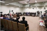 رهبر معظم انقلاب در دیدار با مسئولان: همه اقدامات لازم تا رفع مشکلات مردم سیل‌زده با جدیت ادامه یابد