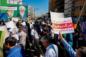 راهپیمایی نمازگزاران جمعه مشهد در حمایت از سپاه