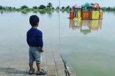 عده‌ای برای تبلیغات روی مشکلات مردم سیل‌زده موج‌سواری نکنند
