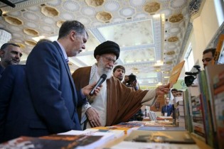 وزیر فرهنگ و وزیر صنعت مسأله کاغذ را حل کنند