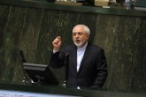 حتی یک ایرانی را پیدا نمی‌کنید گزینه تسلیم در مقابل آمریکا را انتخاب کند