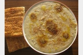 استفاده از پشم و نخ در حلیم شایعه است