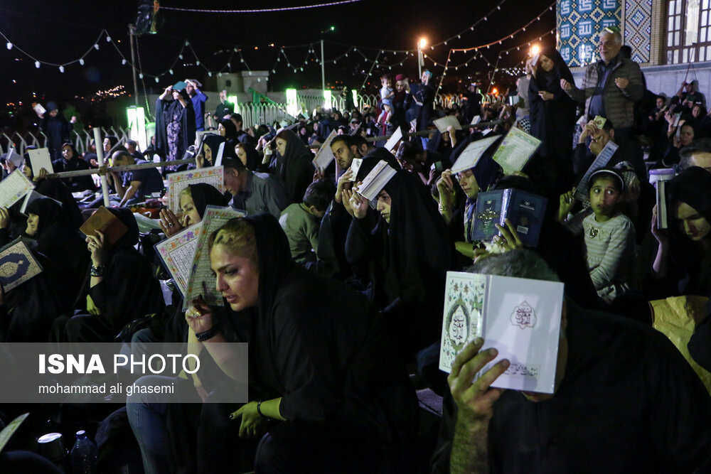 لیالی قدر، شب بیست و یکم ماه مبارک رمضان - امامزاده پنج تن لویزان