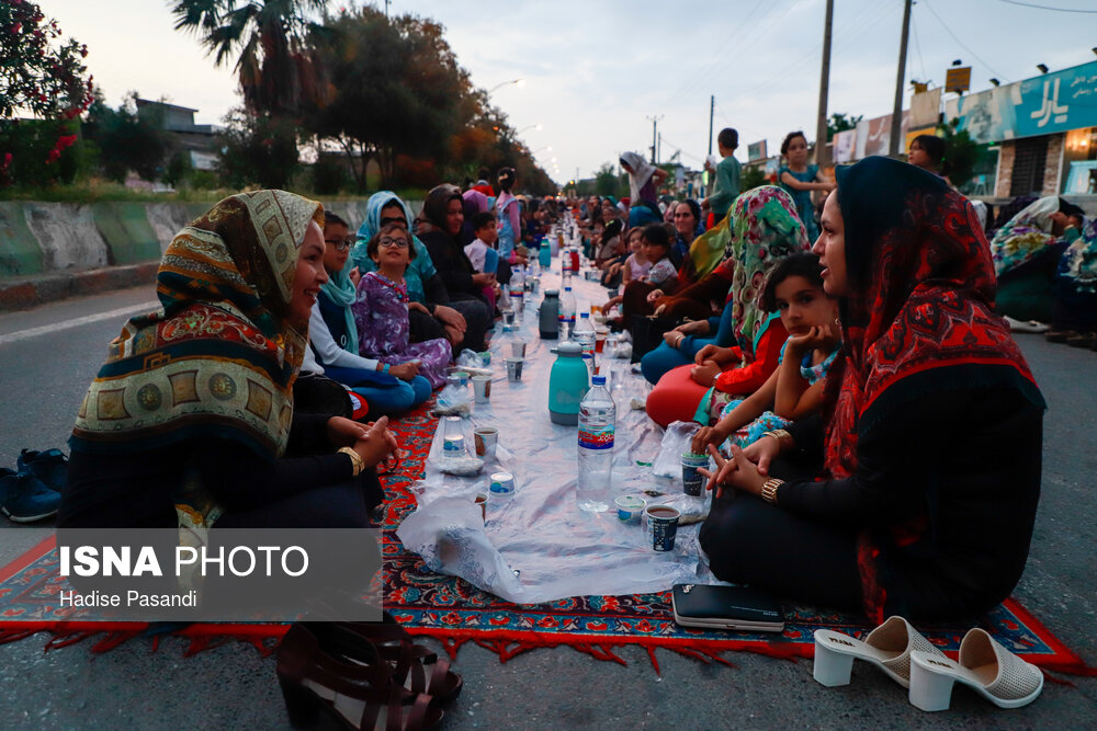 طولانی ترین سفره افطاری ایران در آق‌قلا‎