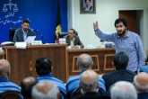با پول معلمان پورشه و مازراتی نخریده‌ام