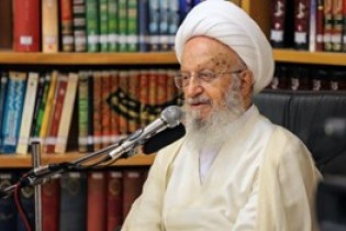 آیت‌الله مکارم شیرازی: حجاج ایرانی به مقدسات عربستان احترام بگذارند