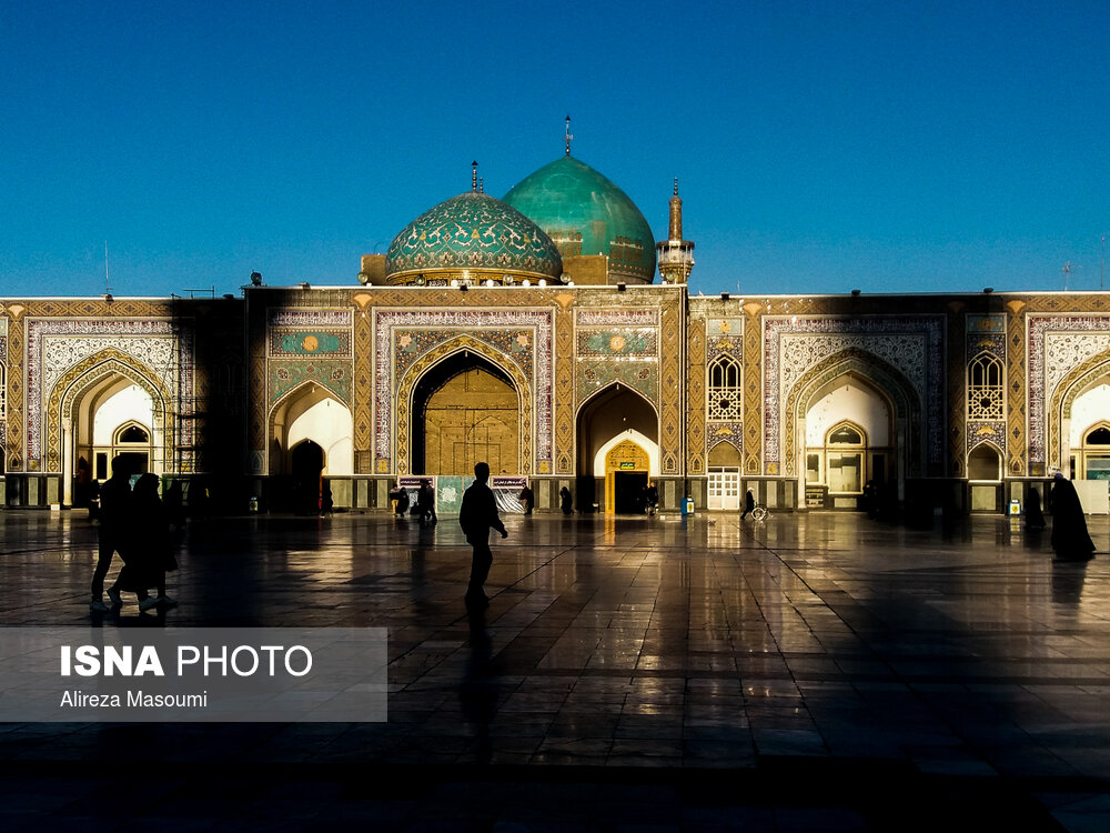 نمایی از مسجد گوهرشاد در صحن جامع رضوی حرم امام رضا(ع)