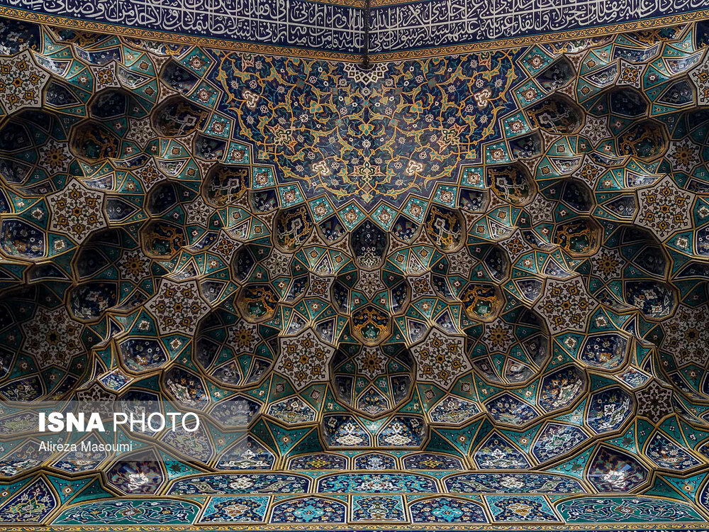 نور و معماری حرم امام رضا (ع)