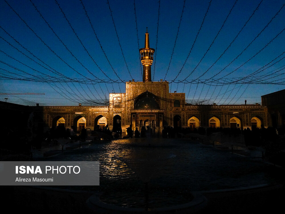 نور و معماری حرم امام رضا (ع)