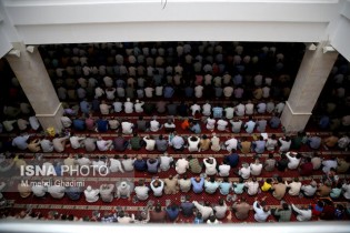 امام جمعه شیراز: متعرضان به حجاب بدانند قلدرتر از رضاخان نیستند