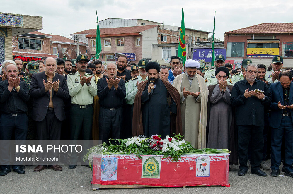 تشییع پیکر شهید «امیر مختار جعفری»، شهید درگیری‌های چند روز اخیر مامورین نیروی انتظامی در فنوج سیستان بلوچستان