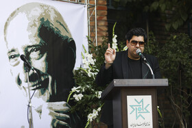 سالار عقیلی در مراسم تشییع پیکر زنده یاد داریوش اسدزاده