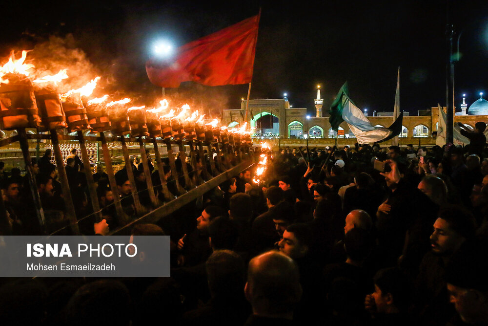 آیین مشعل گردانی نجفی‌های مقیم مشهد در شب تاسوعا‎