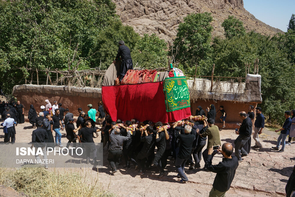 عزاداری تاسوعای حسینی در ابیانه