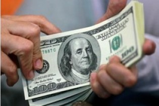 دلار در بانک و بازار چند؟ ۹۸/۰۸/۰۴