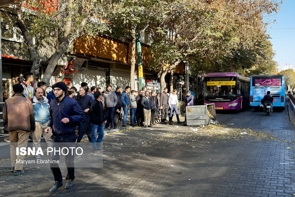 اعتراضات امروز در پی گرانی و سهمیه‌بندی بنزین - تبریز