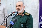 فرمانده کل سپاه: یک تار موی بسیجی به اندازه تمام موشک‌هایی است که ما انباشته کردیم