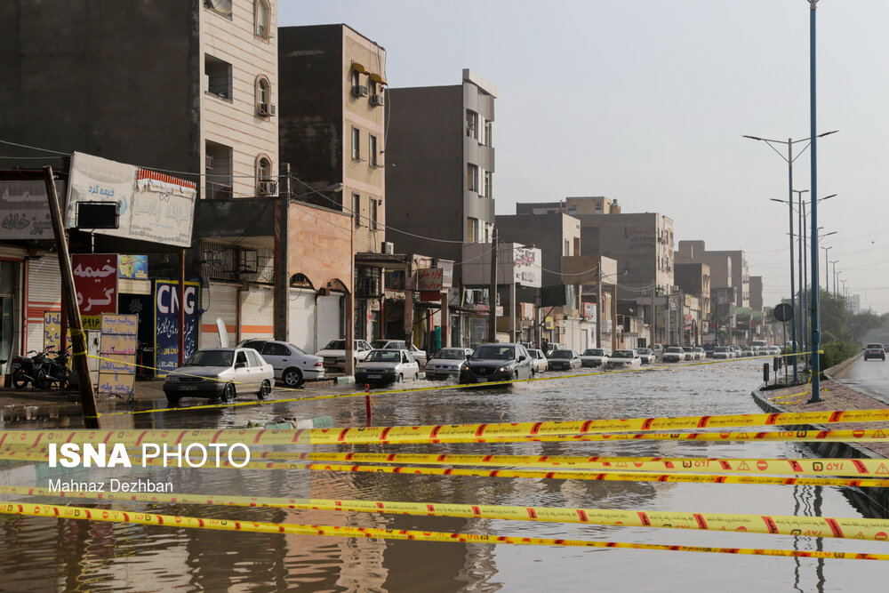 آبگرفتگی معابر شهر اهواز در پی بارندگی‌های اخیر