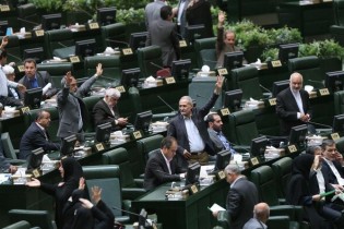 مجلس با بخشودگی معافیت پرداخت عوارض مخالفت کرد