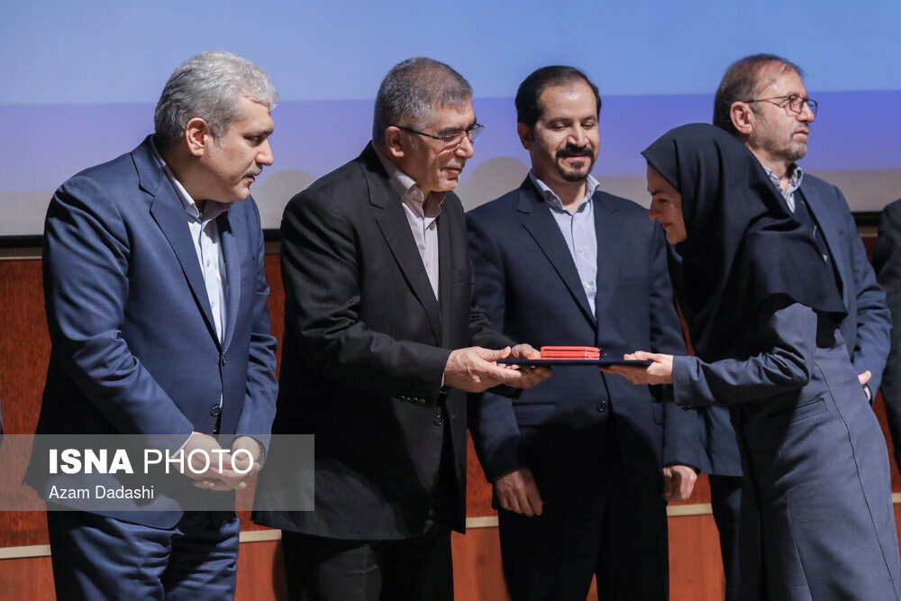 مراسم تجلیل از پژوهشگران و فناوران برتر جهاد دانشگاهی