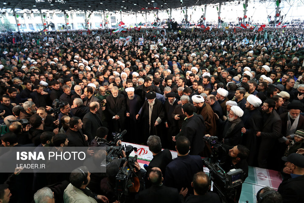 مراسم تشییع و اقامه نماز رهبری بر پیکر سردار بزرگ سپهبد شهید حاج قاسم سلیمانی و شهیدان مقاومت