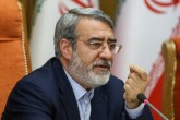 گاهی باید مانند استخوانی در گلو و خاری در چشم رفتار کنیم