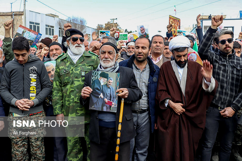 راهپیمایی ۲۲ بهمن در ساوه