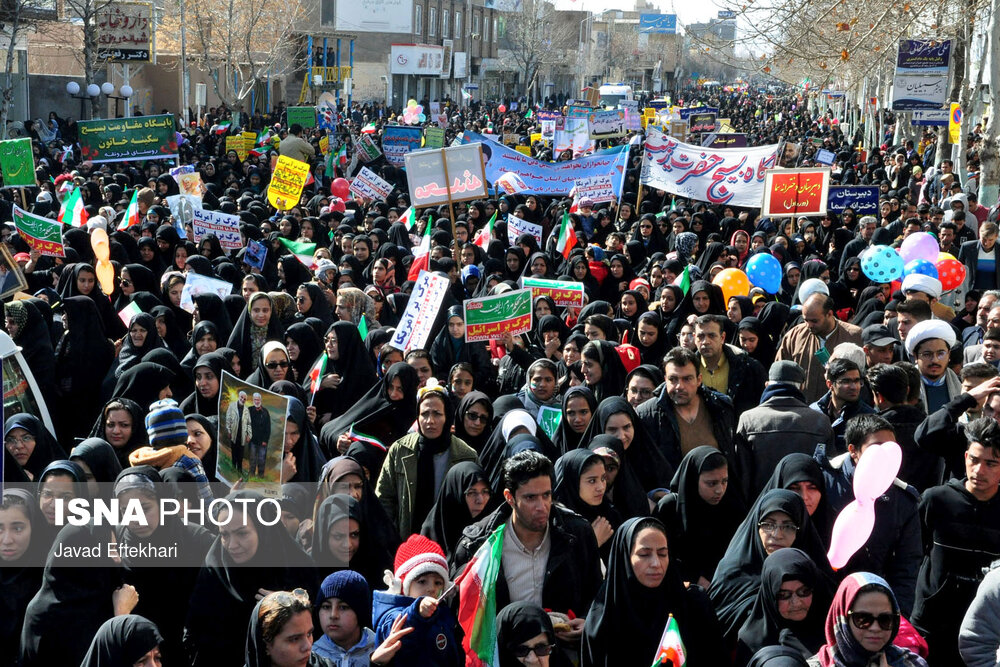 راهپیمایی ۲۲ بهمن در کاشمر