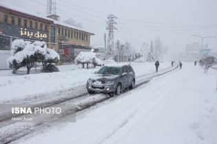 بارش برف در جاده‌های سه استان