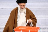 هرچه حضور مردم در پای صندوقها بیشتر باشد، مجلس قوی‌تر است