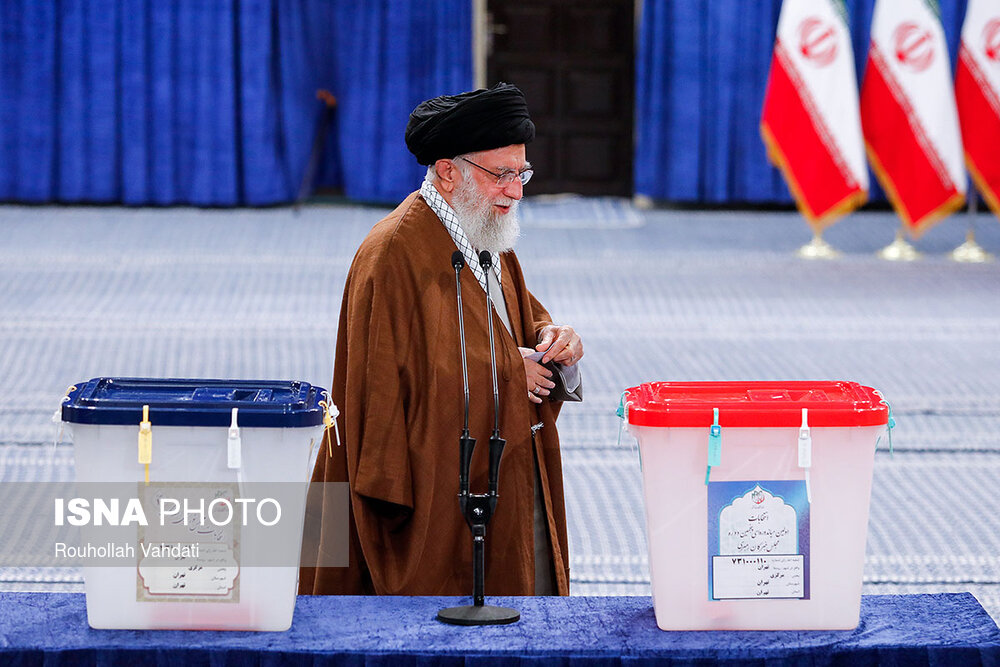 حضور مقام معظم رهبری در یازدهمین دوره انتخابات مجلس شورای اسلامی و میان‌دوره ای مجلس خبرگان