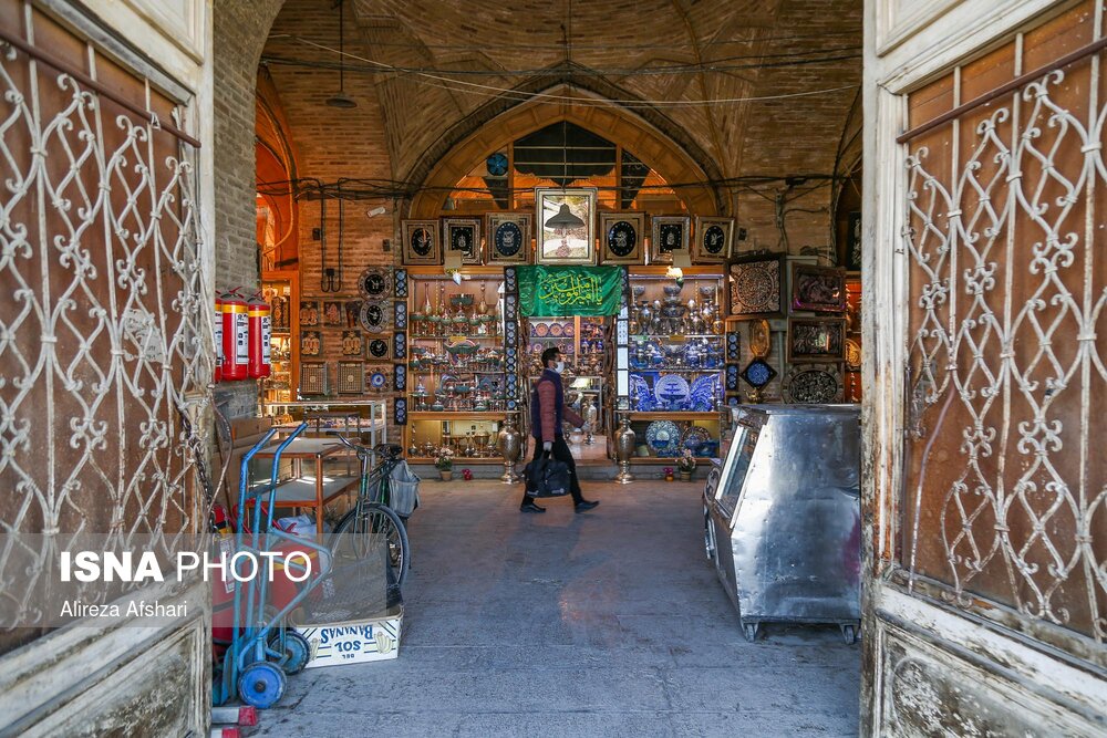 وضعیت «بازار سنتی میدان نقش جهان اصفهان » در پی شیوع ویروس کرونا چند روز مانده به نوروز 99